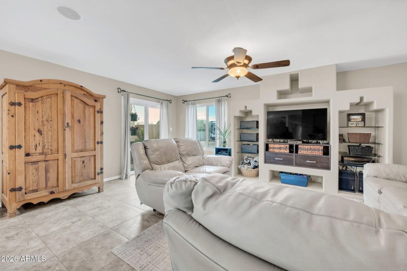 23705 N 104th Ave-15