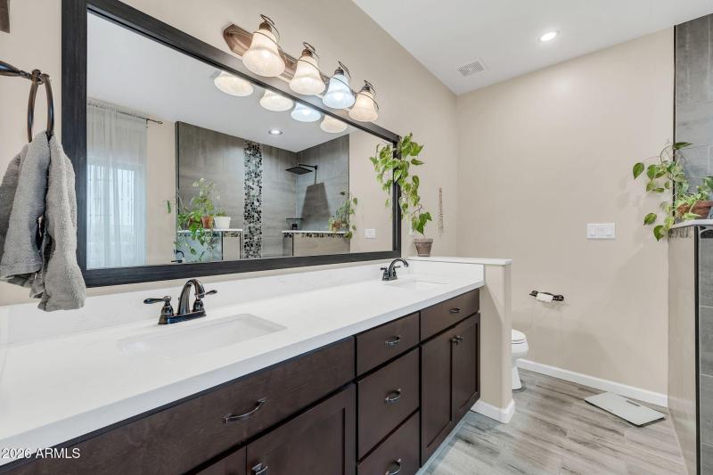 23705 N 104th Ave-27