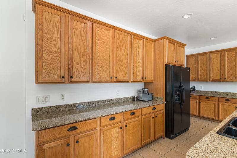 14_4027 w st charles ave-14