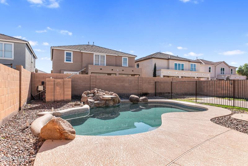 45_4027 w st charles ave-45