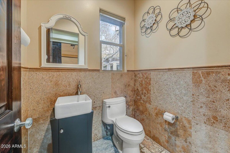20-Powder Room