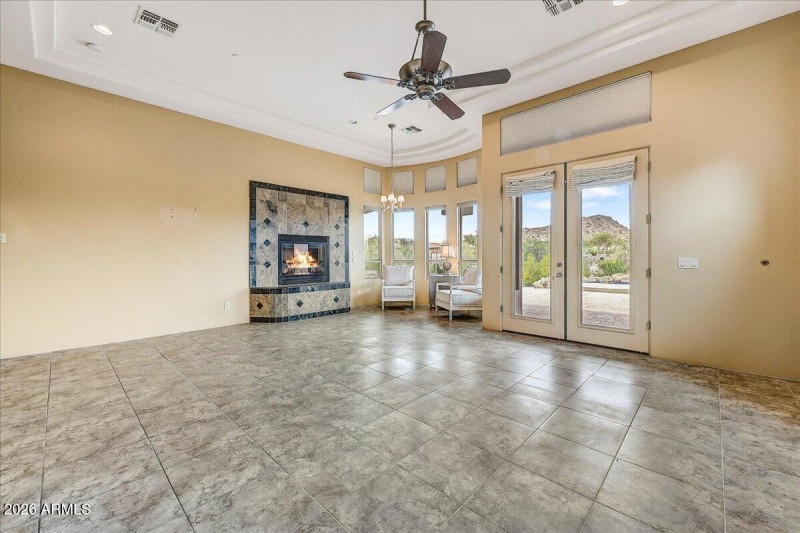 27-Primary Suite III