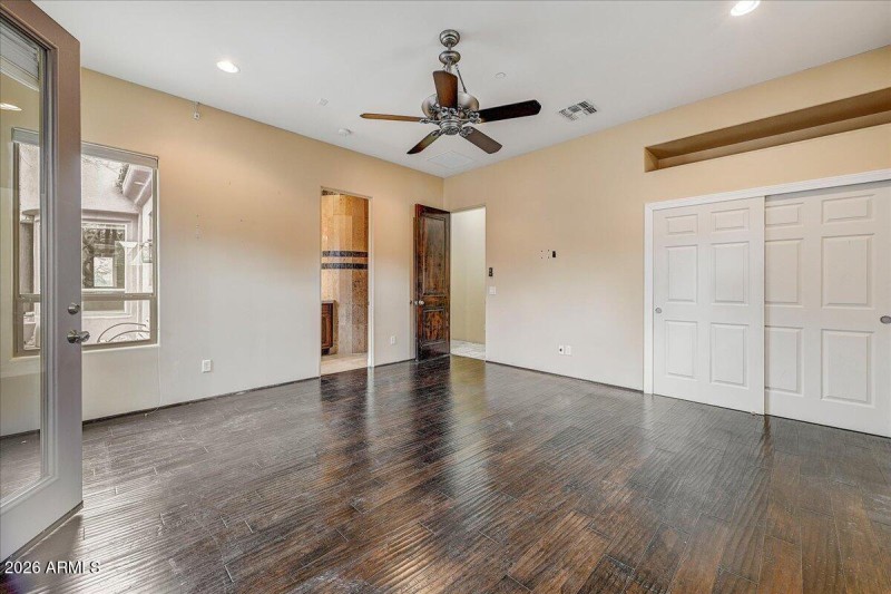 40-Atrium Access Bedroom II