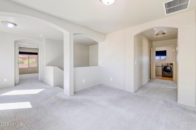 1094 Wagner Place-082363