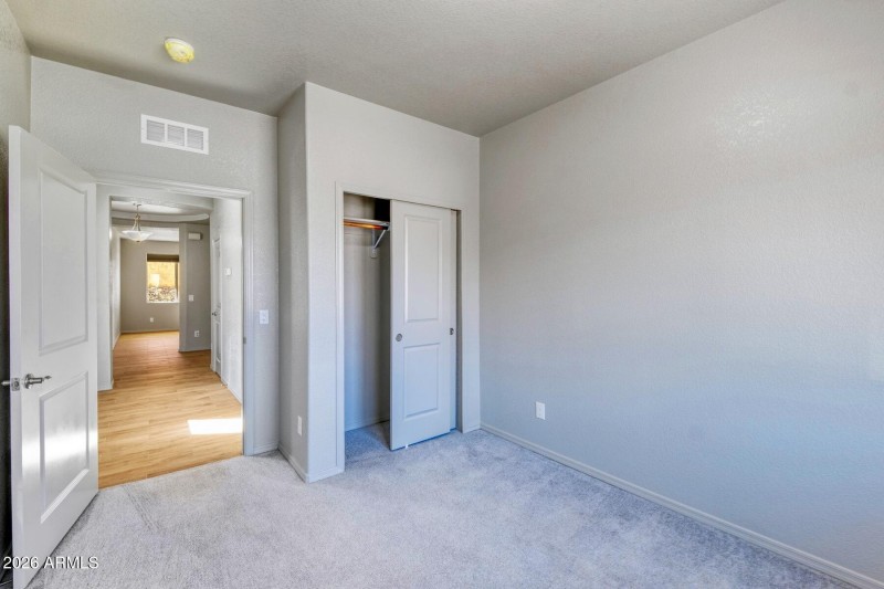 1094 Wagner Place-082183