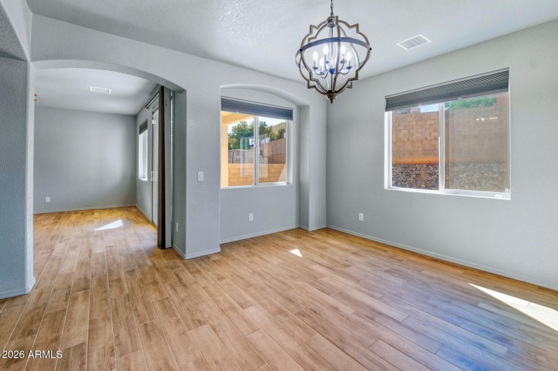 1094 Wagner Place-082083