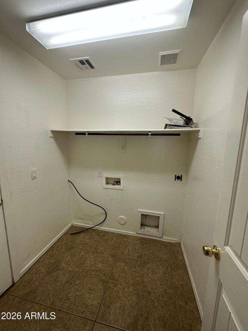 84CE73DC-BF79-40A8-9D9A-41D75D79D13D[1]