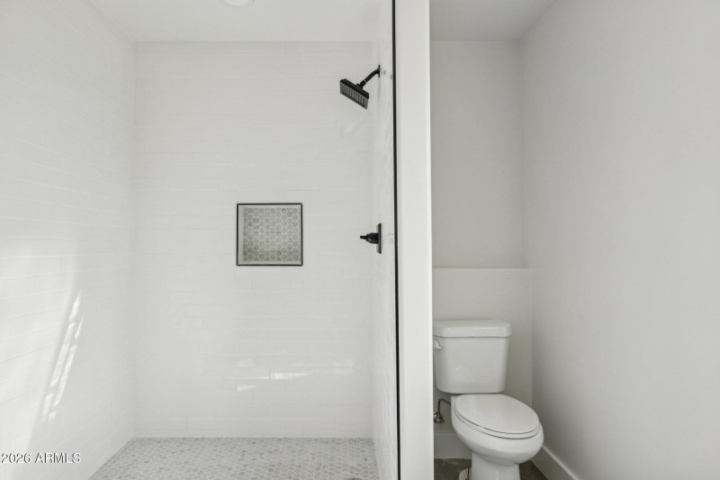 18-web-or-mls-46210-n-36th-ave