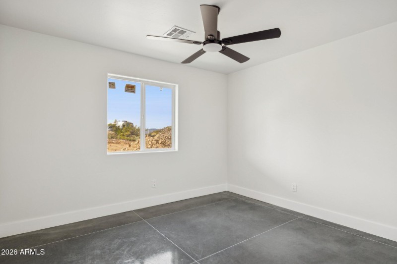 25-web-or-mls-46210-n-36th-ave