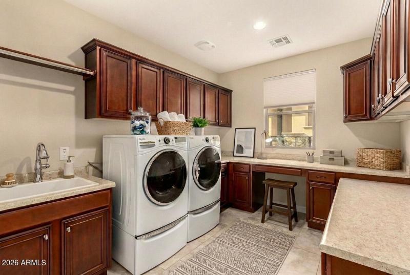 Laundry room/Smart space