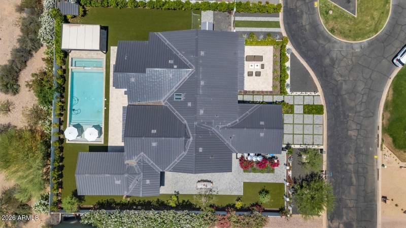 5812 N 44th Pl-large-006-006-5812 N 44th