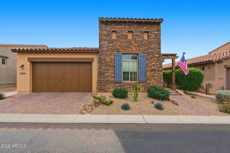 Nice Curb Appeal!