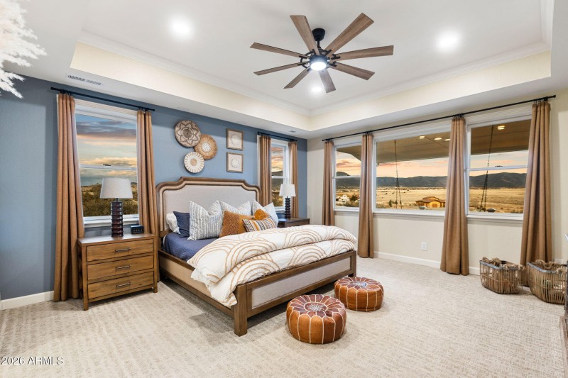 40-Primary Bedroom (1)