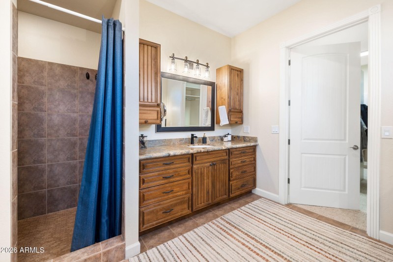 45-Primary Bathroom (2)