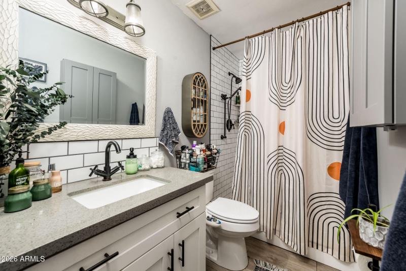 3335 W Acoma Dr - MLS-28