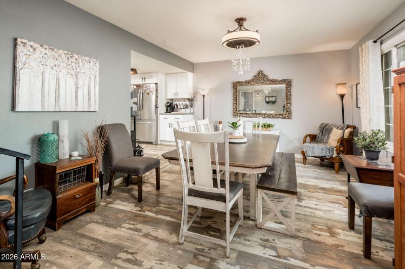 3335 W Acoma Dr - MLS-10