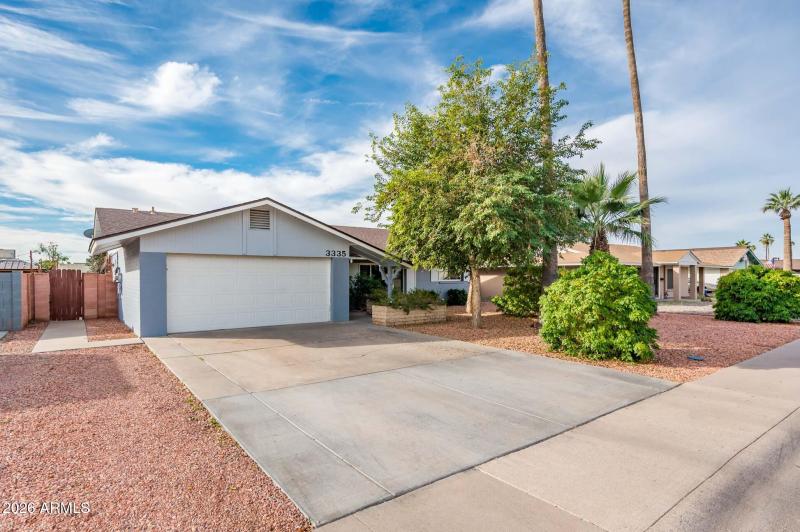 3335 W Acoma Dr - MLS-3