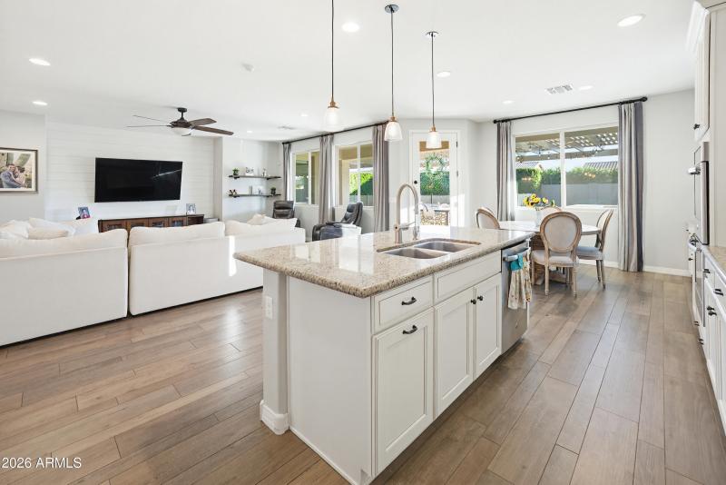 10015 W Villa Hermosa-9