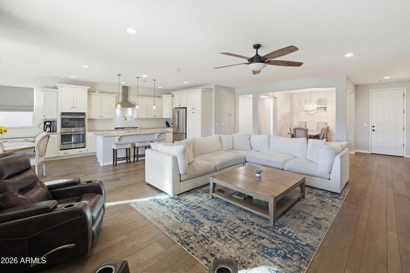 10015 W Villa Hermosa-15