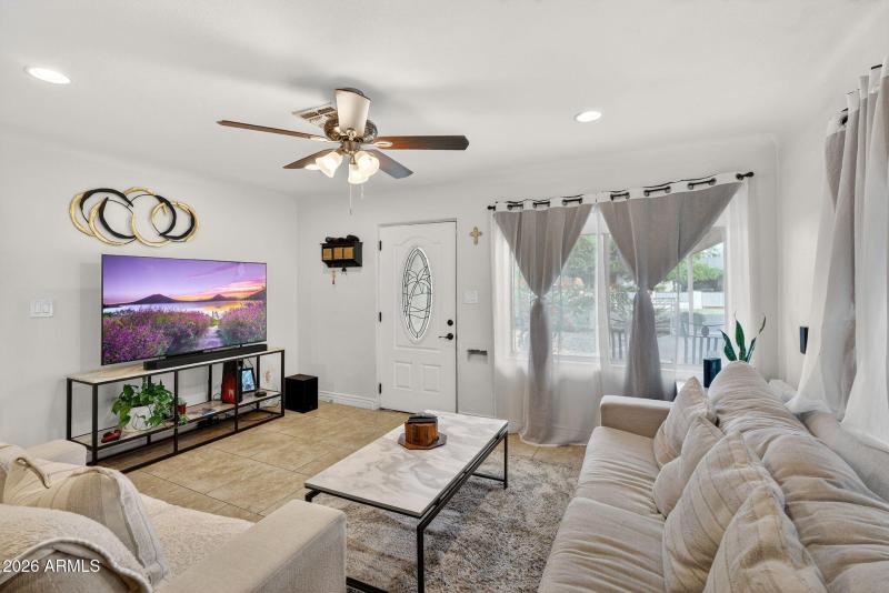 10-web-or-mls-11E Willetta St