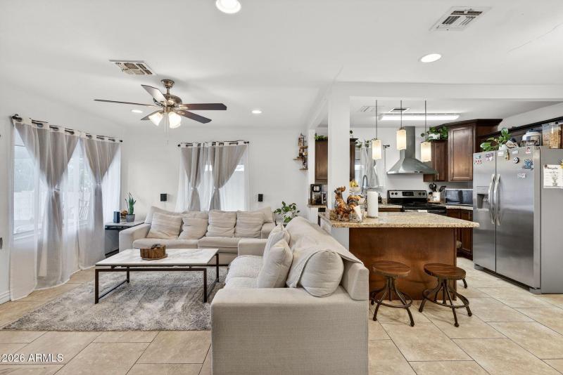 11-web-or-mls-14E Willetta St