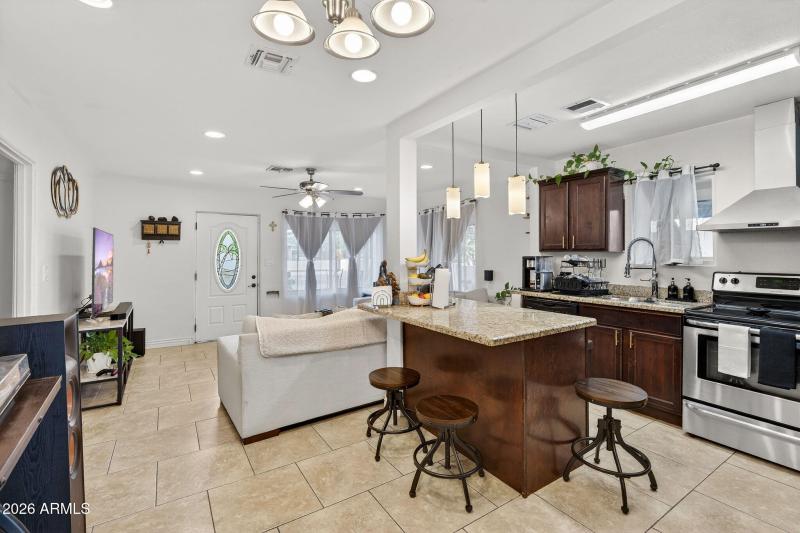 12-web-or-mls-15E Willetta St