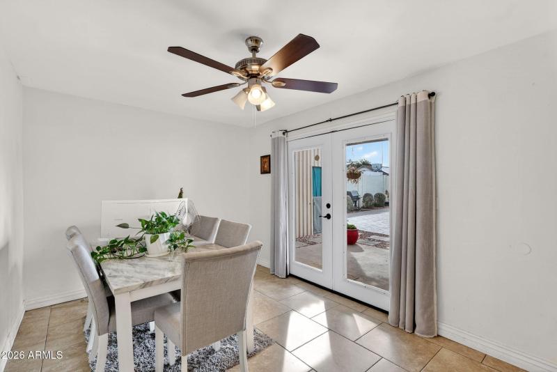 16-web-or-mls-39E Willetta St