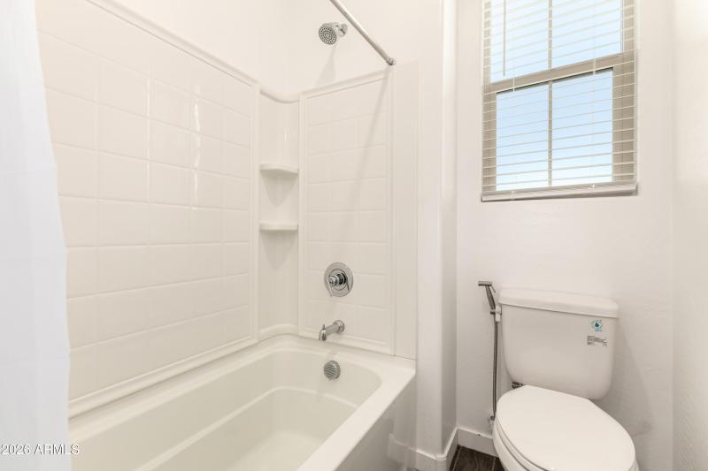 Guest Bath#2 upstairs -Jack and Jill.