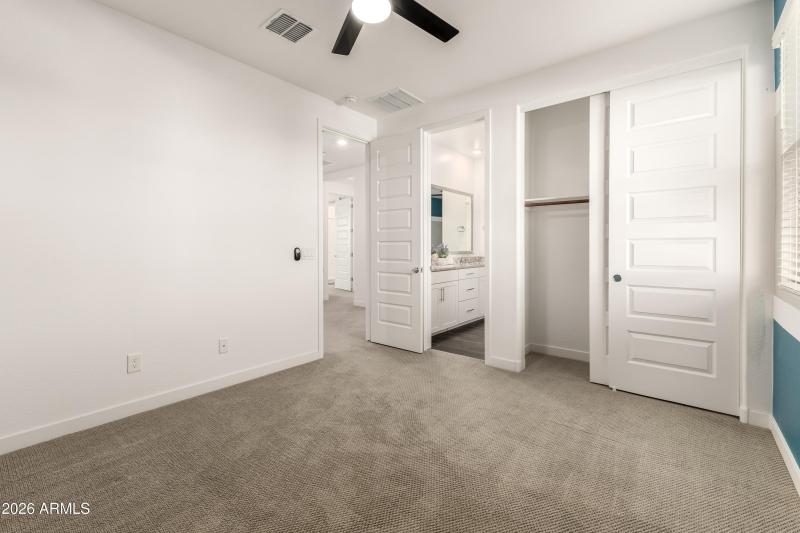 GuestBR#2 upstairs -Jack and Jill.