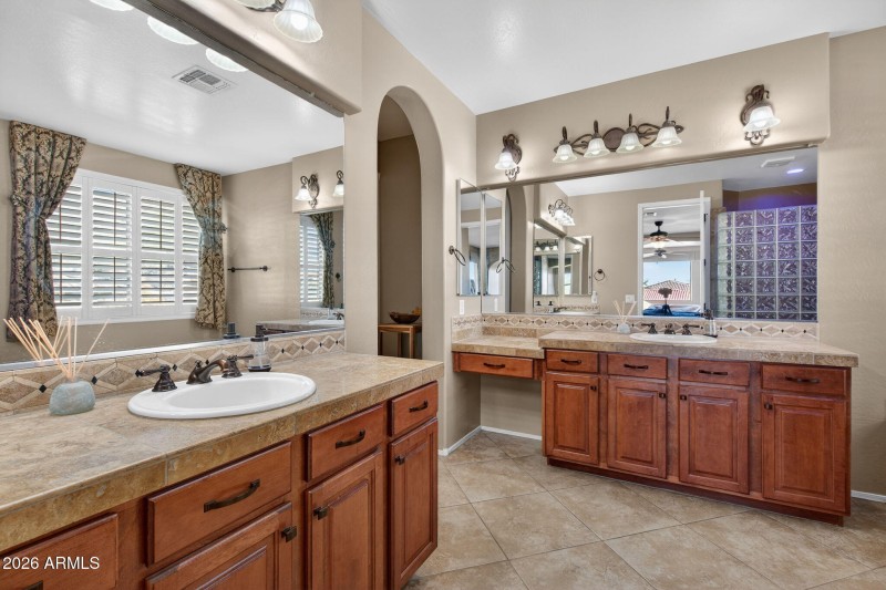 45-web-or-mls-Untitled-45