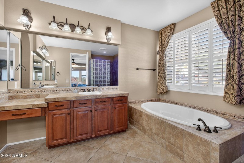 46-web-or-mls-Untitled-46