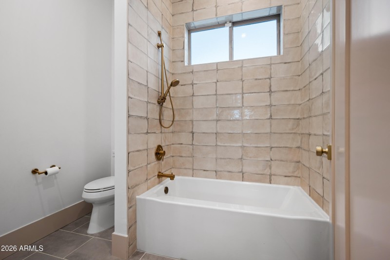 18212 E Navajo Dr-46