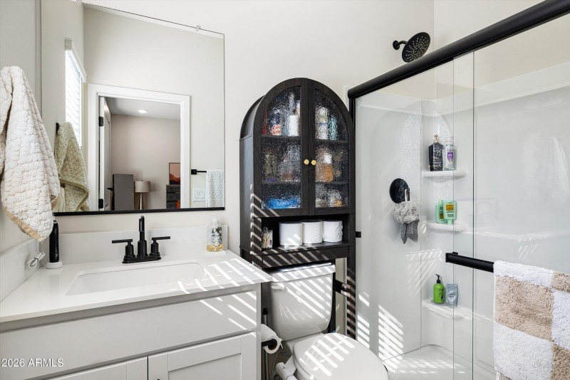 18-2822 W White Feather Ln_18