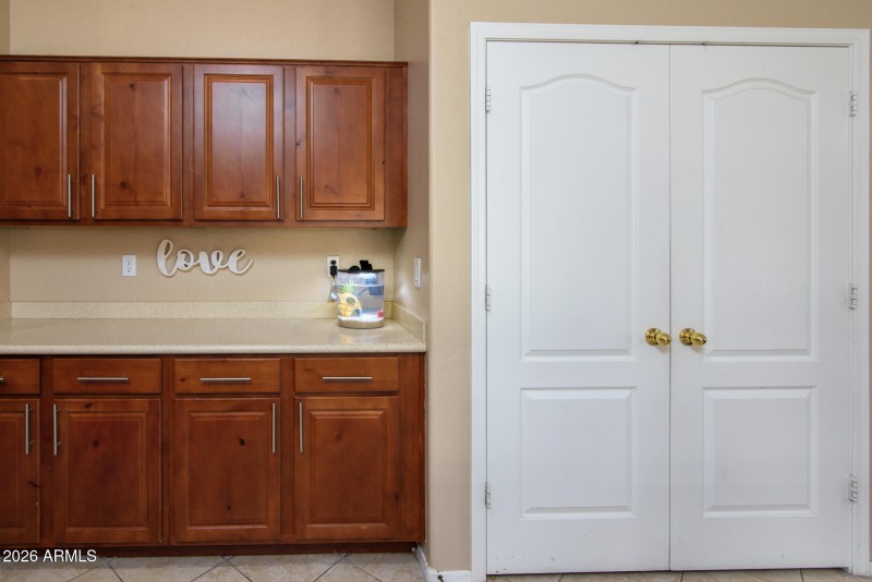 46000 W Guilder Av-5014-Edit