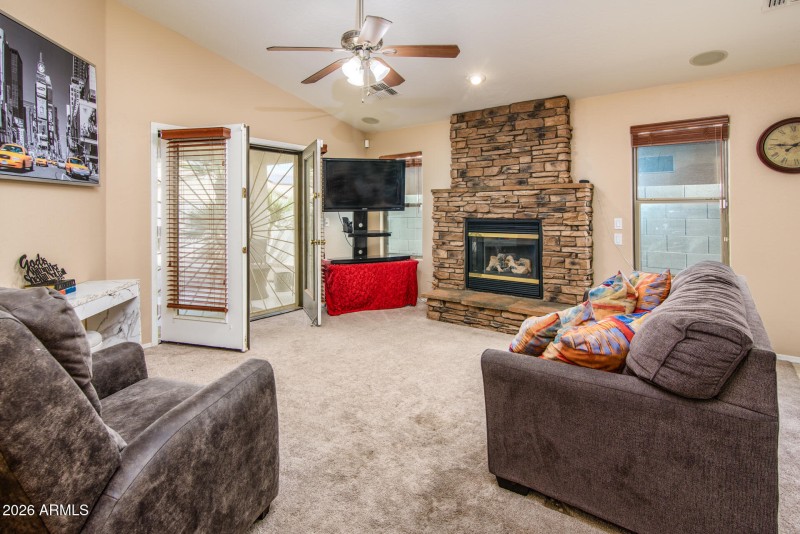 46000 W Guilder Av-5037-Edit