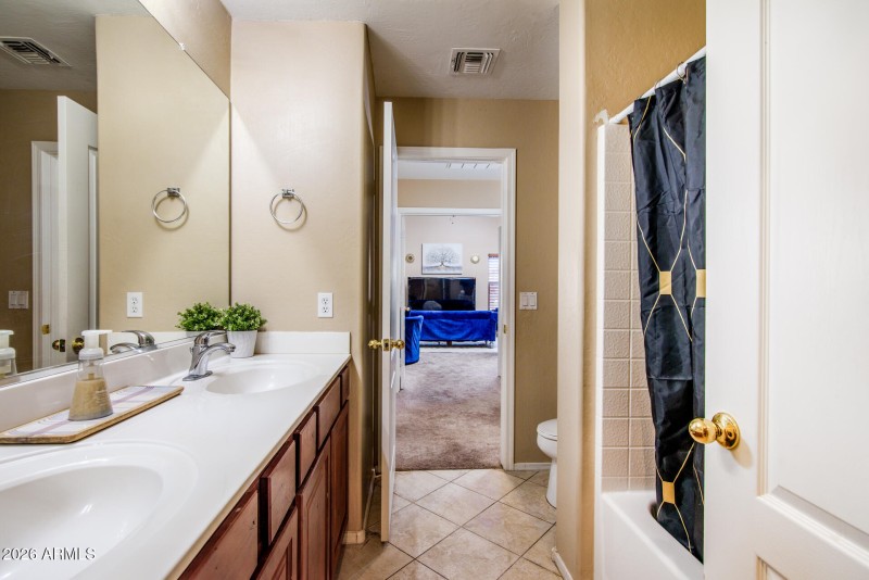 46000 W Guilder Av-5172-Edit