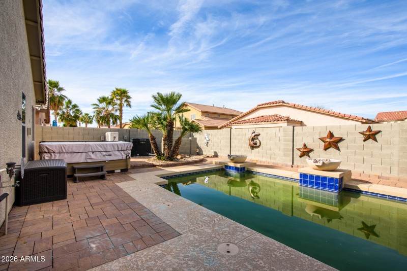 46000 W Guilder Av-5241-HDR