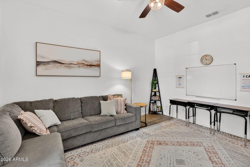 9-web-or-mls-12E Sanger Ave