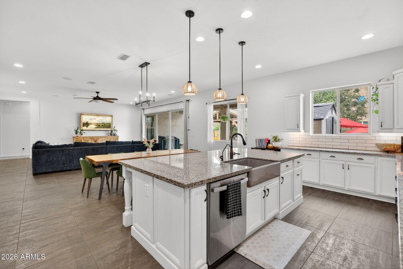 30-web-or-mls-24E Sanger Ave