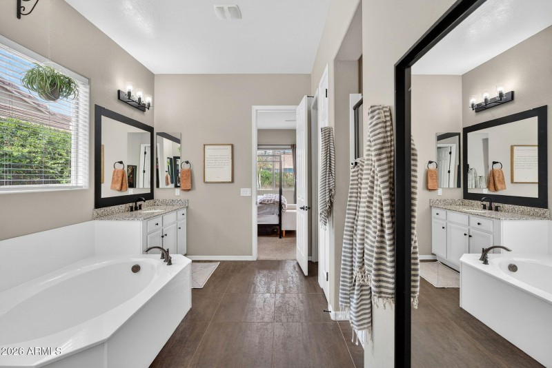 43-web-or-mls-56E Sanger Ave