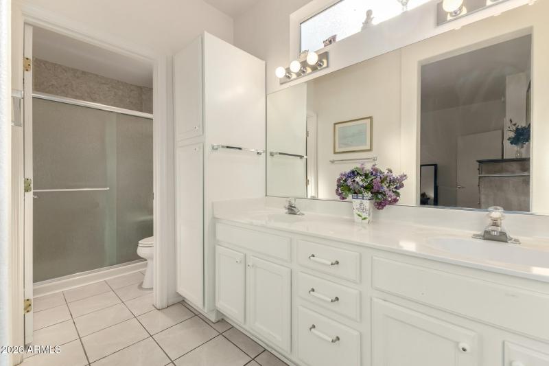 19 - Cavalcade 13523