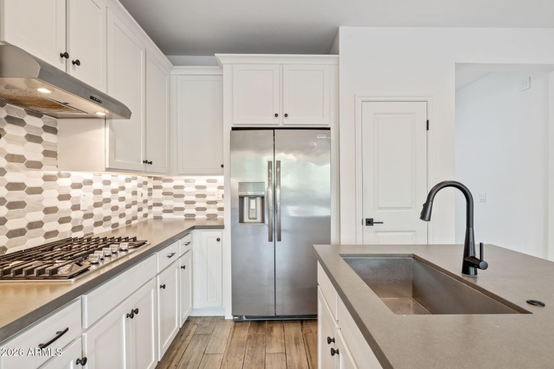 5-web-or-mls-DSC_2005