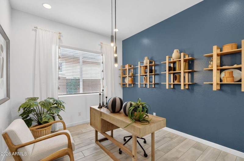 18-web-or-mls-369965 Dutchman Dr