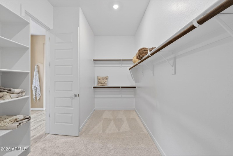 29-web-or-mls-619965 Dutchman Dr