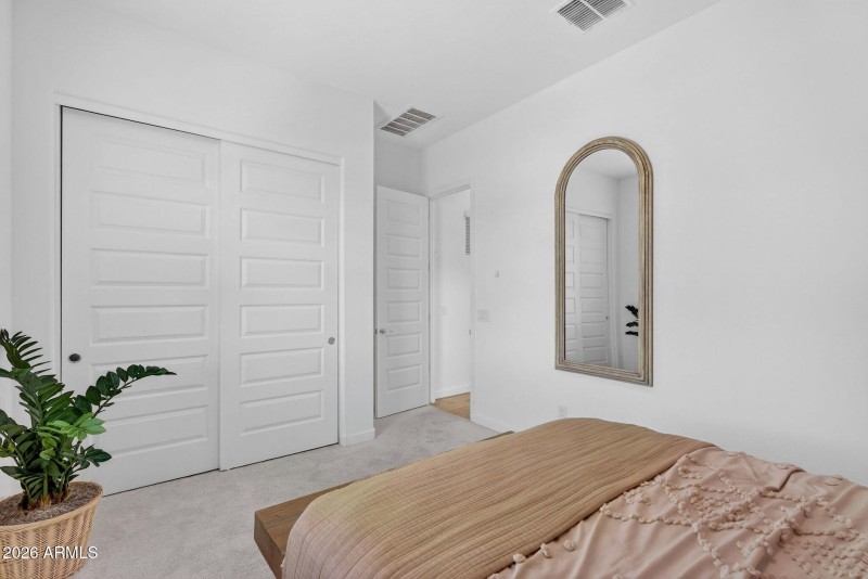 31-web-or-mls-279965 Dutchman Dr