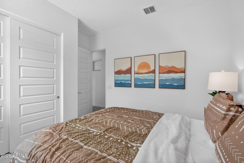 33-web-or-mls-299965 Dutchman Dr