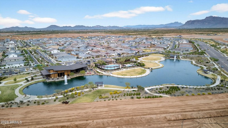 85-web-or-mls-249953 Dutchman Dr