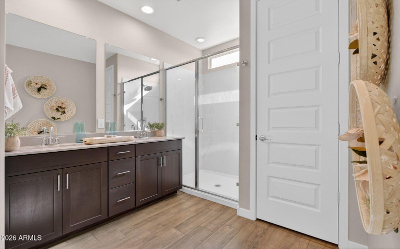 28-web-or-mls-41E Barrel Race Rd