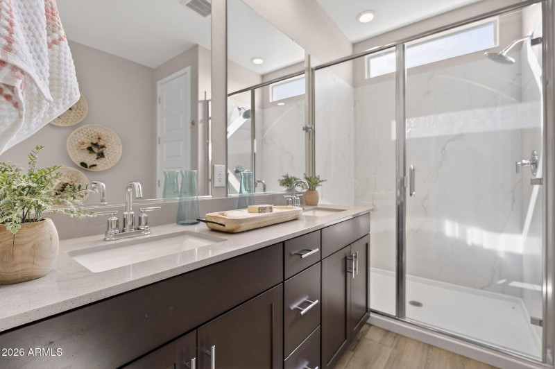 29-web-or-mls-42E Barrel Race Rd