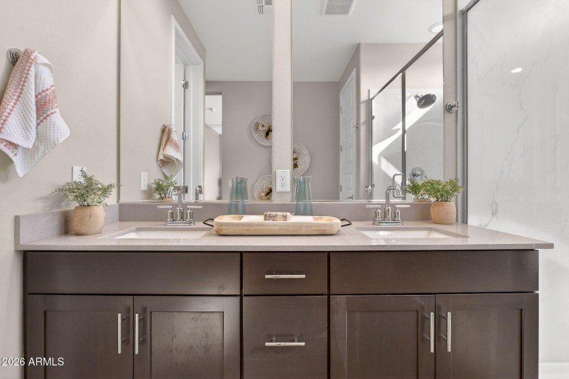 30-web-or-mls-43E Barrel Race Rd